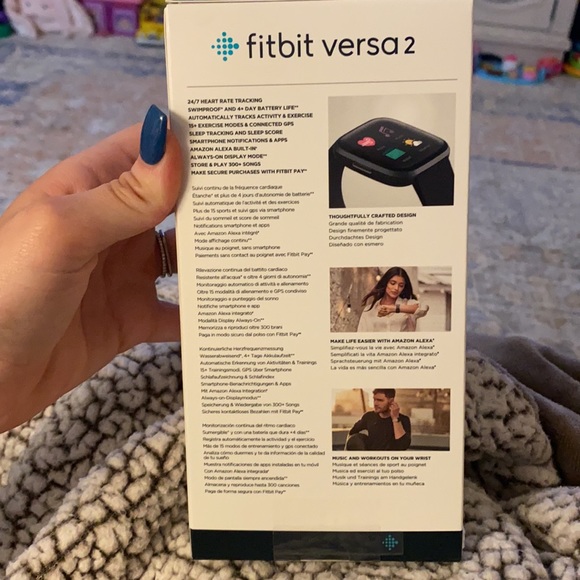 fitbit versa 2 - never used. black main image 5
